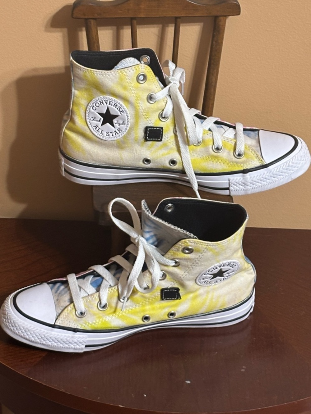 Converse Women High-Top Sneakers in Yellow and White Tie-Dye